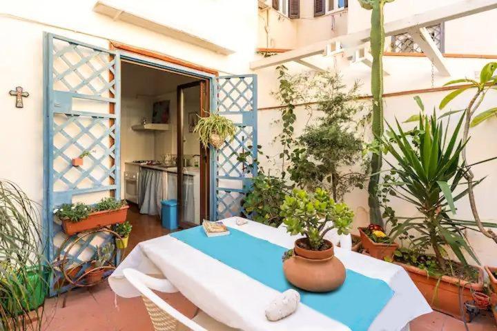 At Kalsa Quiet Flowered Terrace! Free Parking! Ideal For Remote Working! Apartamento Palermo