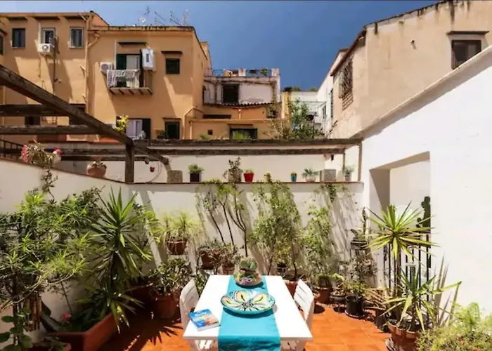 At Kalsa Quiet Flowered Terrace! Free Parking! Ideal For Remote Working!